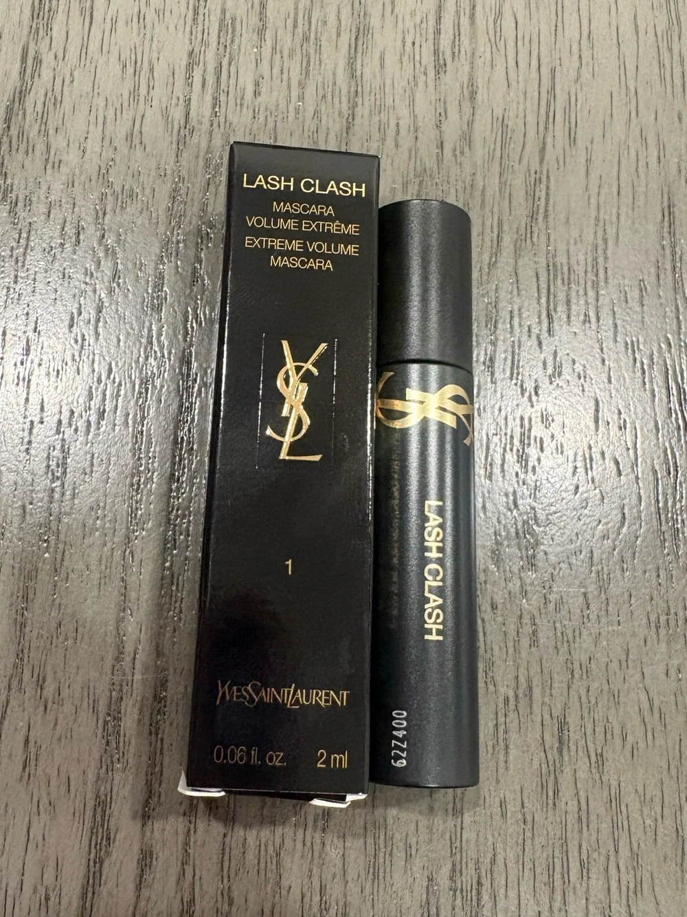 * New YSL Lash Clash mascara extreme volume deluxe size 2ml